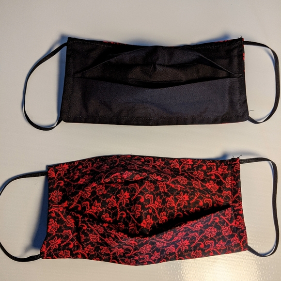 Petit Cheval Accessories - Last one!  2/20$ Mix them up! Face mask ❣️